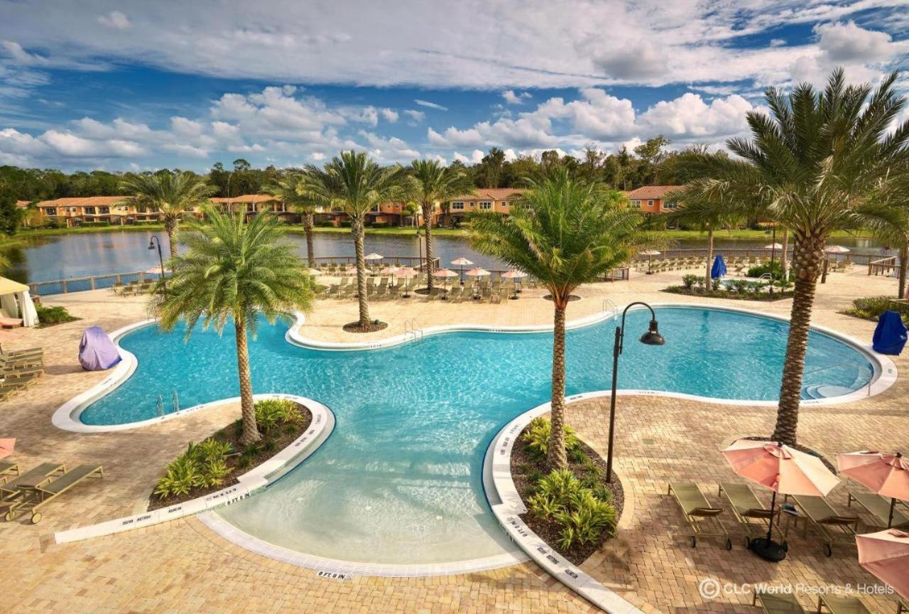Upscale 2Br Lakefront Townhome - Private Hot Tub! Orlando Exterior photo